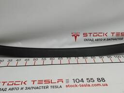 1009255-00-D Kofferraumdeckelverkleidung, oberes Tesla Modell S, Modell S REST 1009236-00-