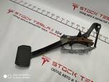 1050657-00-A Bremspedal Tesla Modell S, Modell S REST 1050657-00-A - photo 1