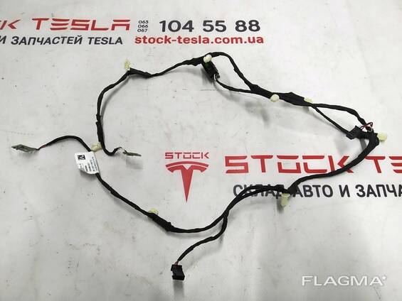 1053086-00-F Tesla Modell X Verkabelung der vorderen linken / rechten Türleuchte 1053086-0