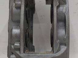 Bremssattel vorne rechts BASE BREMBO ohne Federbeläge und Stifte Tesla Modell 3 1044622-00