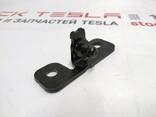 Motorhaube Stoßdämpferhalterung oben links rechts Tesla Modell 3 1091870-00-B - photo 1
