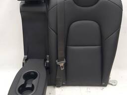 Sitzlehne 2. Reihe doppelt (PUR BLK) komplett mit mittlerer Kopfstütze und Armlehne Tesla