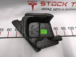 Sitzschienenanschlag zweite Reihe links (Schaumstoff) Tesla Model 3 1133020-00-D - photo 2