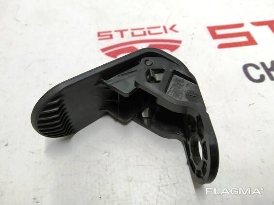 Stopfen (Clip) zur Befestigung des Motorraums rechts Tesla Model 1116003-00-C